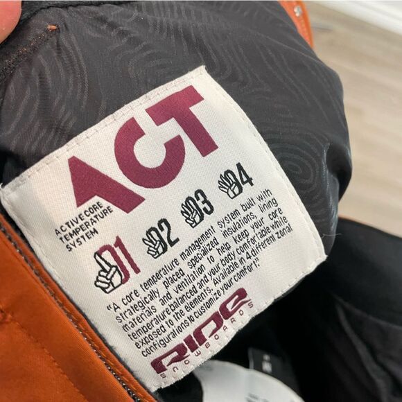 ACT Ride Snowboards Company snowboard pants 20K 37.5 Womens Medium Slim Fit - Picture 6 of 11